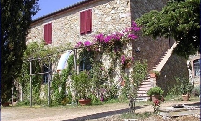 Sassetta Other | Old farmhouse with 3 flats in the country in the hills, near the sea, for 2-6 p.