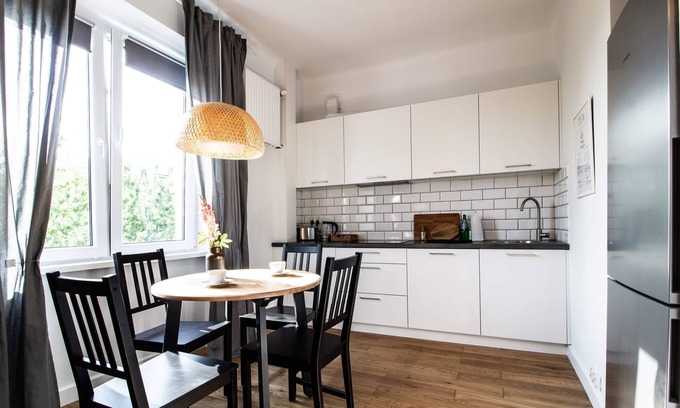 Muranow Apartment | Old Town Krasiński Garden