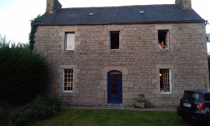 Guerlesquin House | Old typical Breton stone house