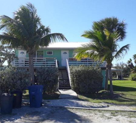 Punta Brisa Cabin | Old Wooden Bridge Resort & Marina