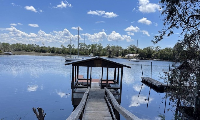 Steinhatchee Cabin | Ole Hickory