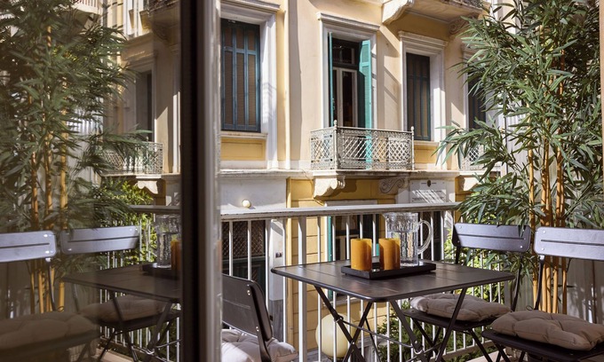 Plaka Apartment | Olea Residence, Syntagma by Aura Homes