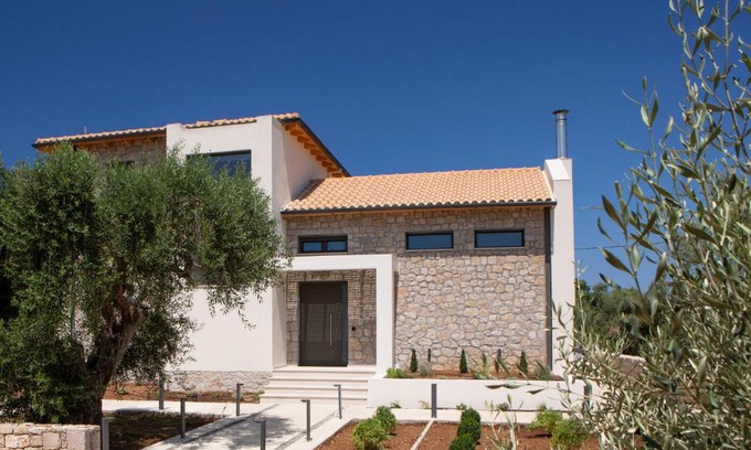 Agios Ioannis Villa | Olive green villas