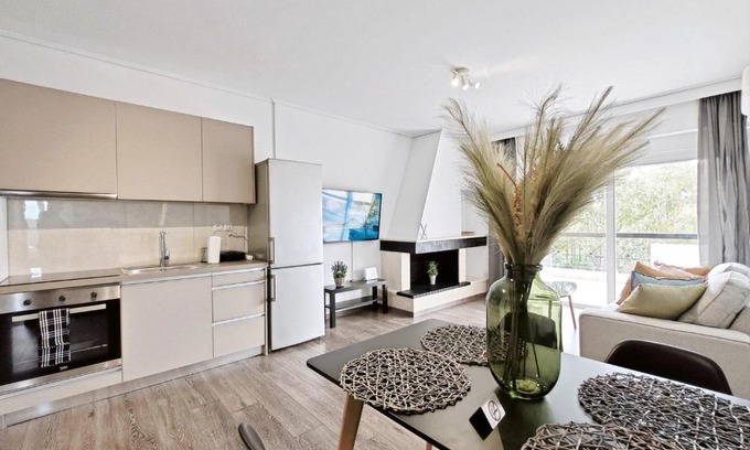Marousi Apartment | Omorfokklisias by Verde Apartments