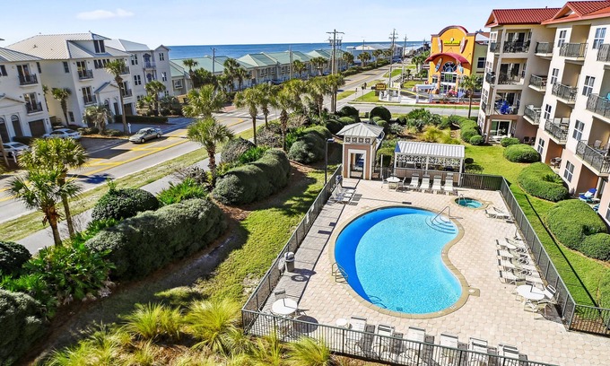 Frangista Beach Condo | On Beach Time @ Emerald Waters | Steps to Beach | FREE Fun Pass | Pool