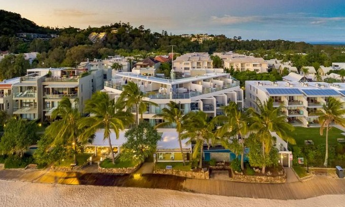 Noosa Heads Resort | On The Beach Noosa Resort