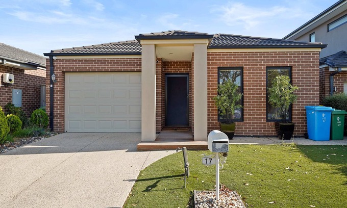 Lyndhurst House | On the Edge of Mornington Peninsula 4 BR House