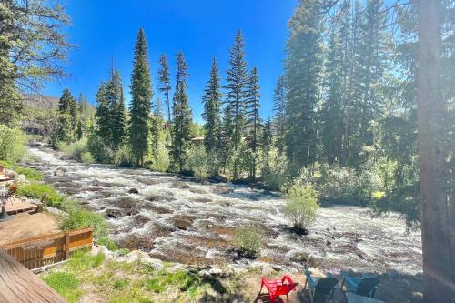 Grand Lake Apartment | On the Rapids - B Unit