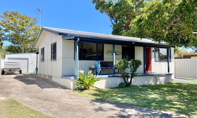 Callala Beach House | On the Verge - charming Callala Beach cottage