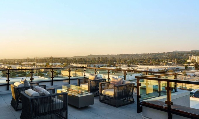 Burlingame Condo | One Adrian 1BR Condo with Resort-style pool