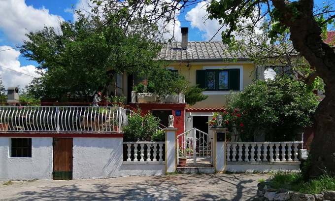 Bakar Apartment | One bedroom apartment with terrace Škrljevo, Rijeka (A-17116-a)