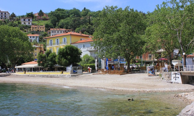 Ika Apartment | One bedroom apartment near beach Ika, Opatija (A-3426-a)