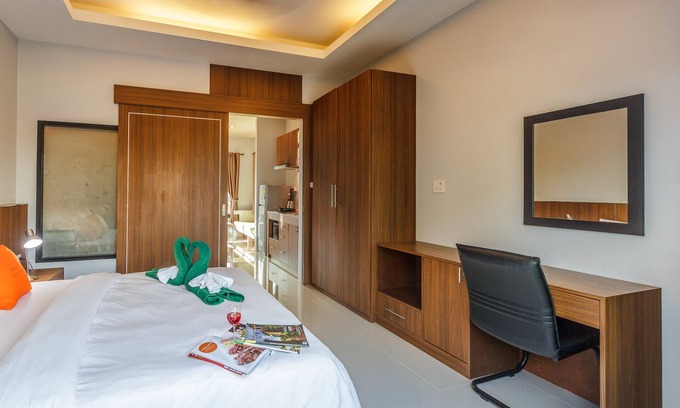 Rawai Resort | One Bedroom Serviced Suite With Swimming Pool In Naiharn Area