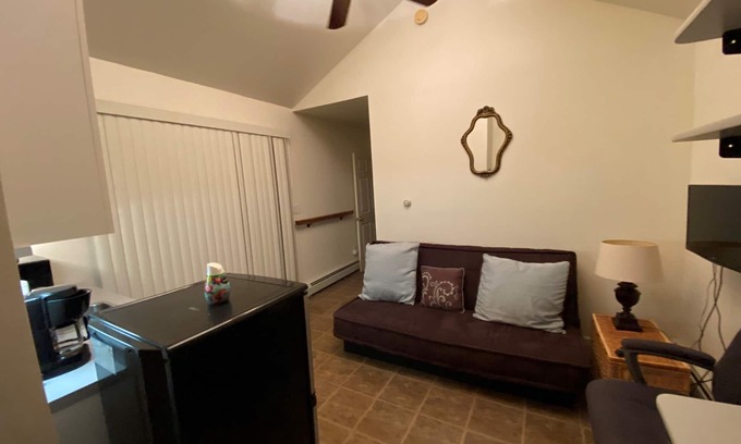 Malta Apartment | One Bedroom Unit in Malta/Saratoga