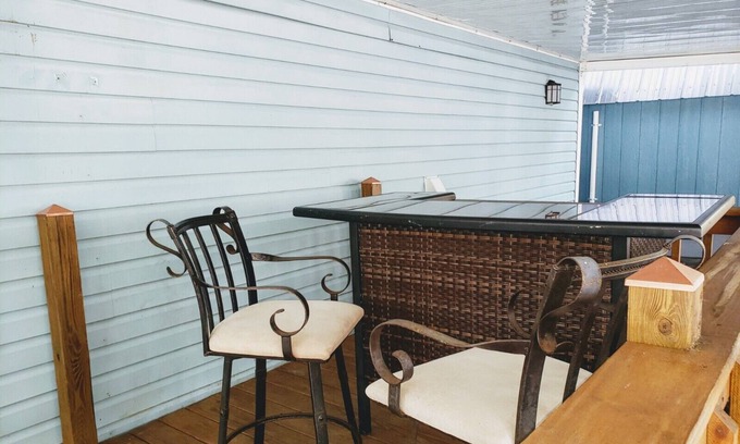 Apopka House | One bedroom with carport near Disney