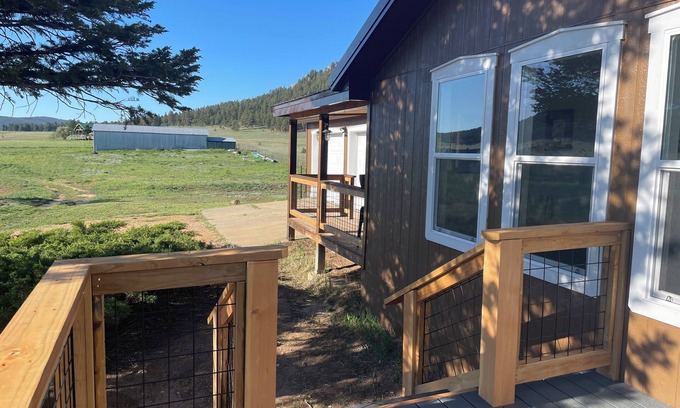 Mora House | One mile off Hwy518 and minutes to Mora