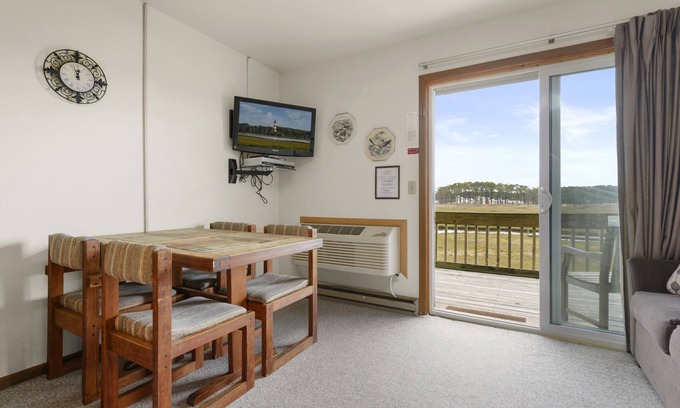 Chincoteague Condo | Only 5 min from Assateague National Seashore!
