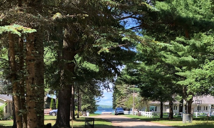 Higgins Lake House | Only 500 feet from Higgins Lake!