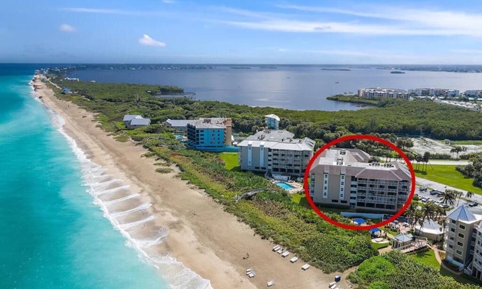 Stuart Condo | Only Have a Week? Unwind at Our Luxury Oceanfront, Indian River Plantation Condo