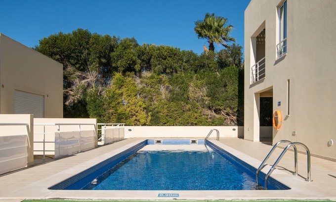 Patroves House | Only two steps from your front door to the pool