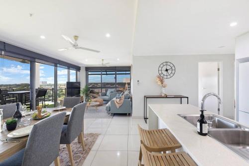 Darwin City Centre Apartment | 'Opal of Darwin' Breezy Living Atop Blue Horizons