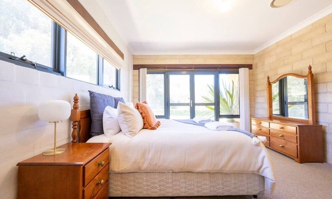 Canobolas House | Opal View - Serene Sanctuary, Close to Cadia