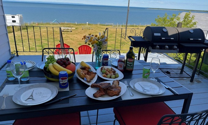 Caraquet House | Open for long term rentals, super view all year round!nFree coffee/tea and more!