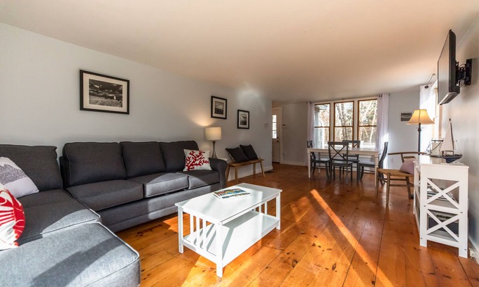 Chilmark House | Open July 20-27th w/RT Ferry! 4 BR Cape in Chilmark - Pet Friendly