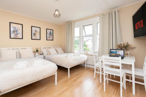 Bournemouth Apartment | Open Mind Property - Cozy Studio Flat