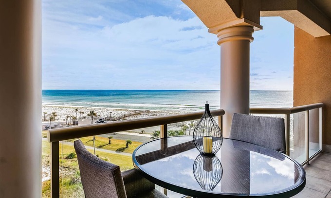 Pensacola Beach Condo | ❗️Open Oct 18-24 discounted🌴 Portofino RESORT 🌴Hear OCEAN WAVES from balcony