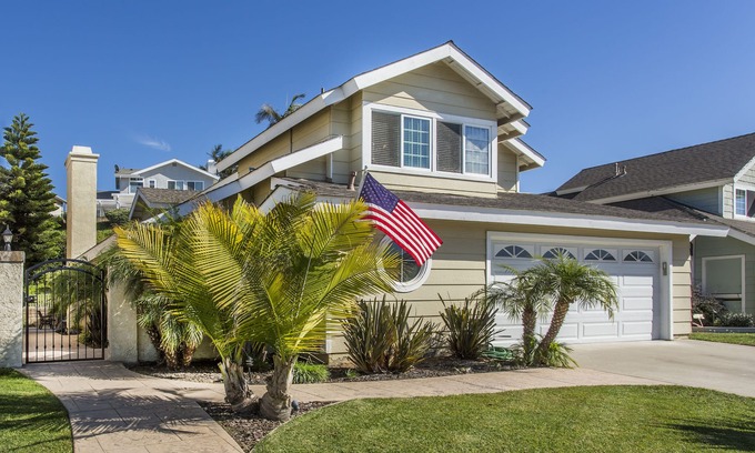 Aviara House | OPEN Sept 1-5! Pool, Spa, Billiards, Pets, Beach Spa Getaway!
