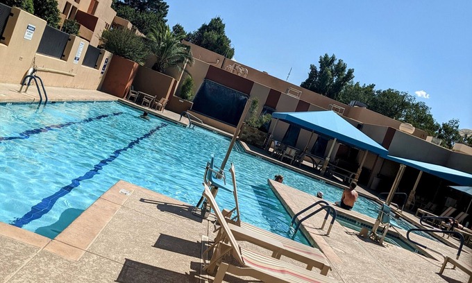 Paradise Valley Village Resort | Orange Tree Golf Resort Southwest vacation