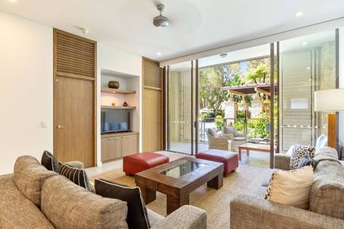 Palm Cove Apartment | Orchid at Temple Resort - Waterfront Swim-out Oasis