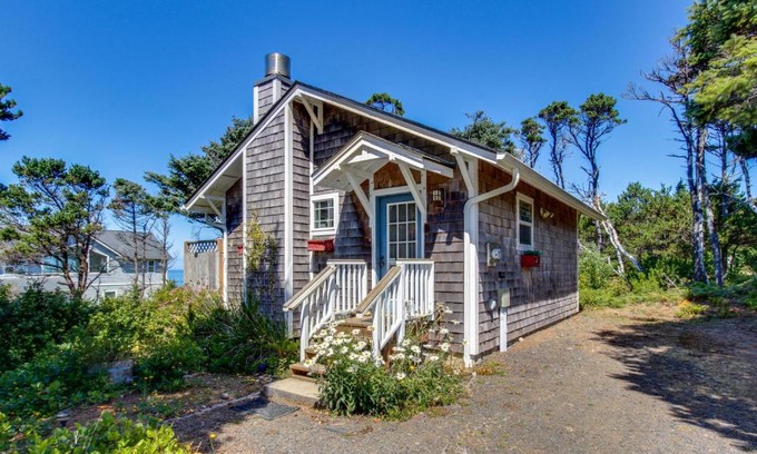 South Beach House | Oregon Bed n' Beach