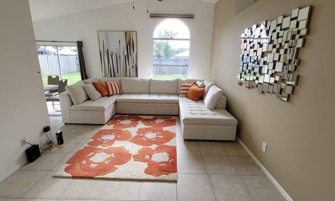 Orlando House | Orlando Home near Parks! Quiet  neighborhood! Nice price!