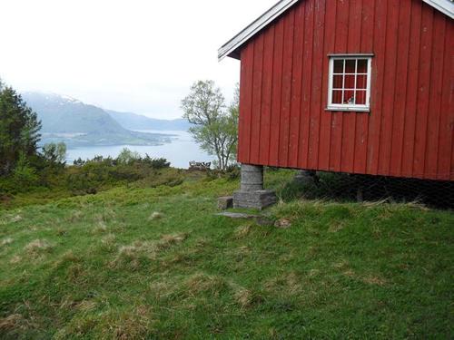 Gjemnes House | Orset setra - back to basic cabin - with amazing view