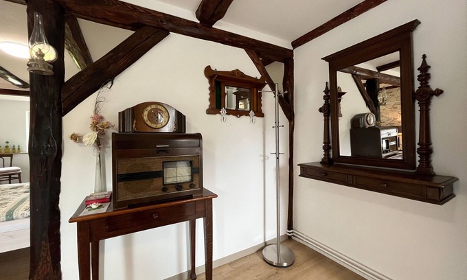 Biendorf Apartment | Ostsee-ferienwohnung 2-rechts/OG mit Balkon - Fewo's am Gutshaus im Ostseeland