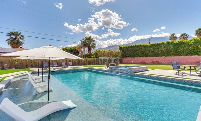 Racquet Club South House | Outdoor Entertainment: Palm Springs Group Escape