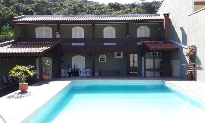 Guaratuba House | Outstanding House With Large Pool Close to Prainha and Caioba Beaches