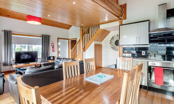Hornsea Ski Chalet | Outstanding, spacious and contemporary two storey lodge.