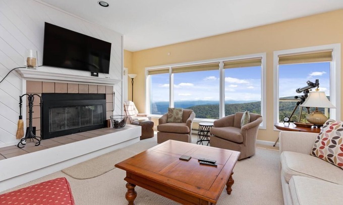 Nellysford Condo | Overlook 43 with Wintergreen Advantage