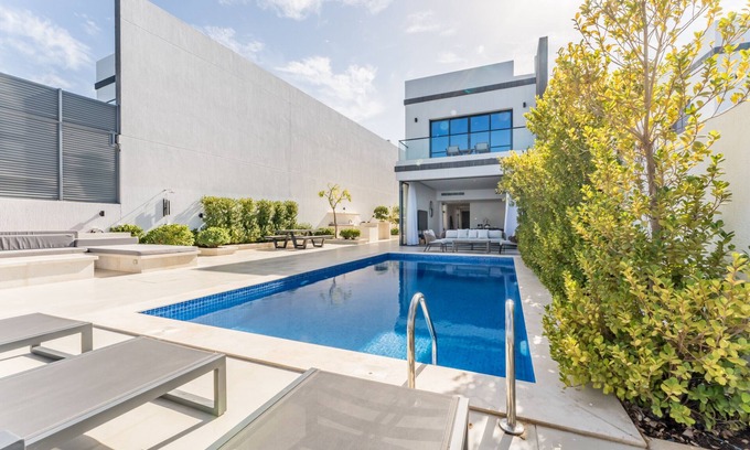 Sharm Villa | Overlooking Pool & Sea Views Villa with BBQ Facility, Sharm - Al Dana Villa