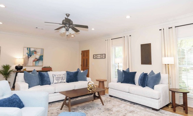 Oxford House | Oxford Blue by Apex Short Term Stays