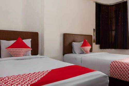 Old Jakarta Hotel | OYO 2595 Lumungga Residence Syariah