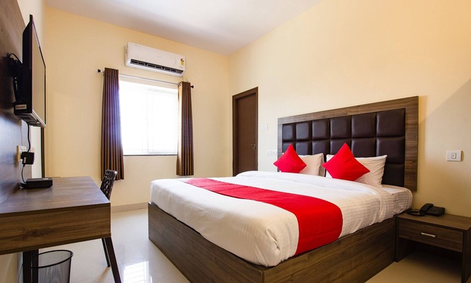 Ameerpet Hotel | OYO 28637 Gokul Grand