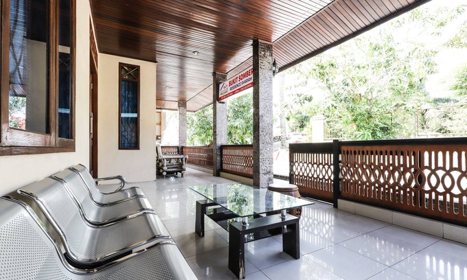 Balikpapan Hotel | OYO 3789 Bukit Somber Residence Syariah