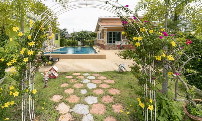 Pak Nam Pran Hotel | OYO 949 Sansuk Resort Paknampran