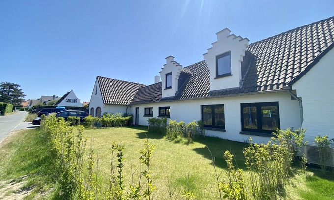 Sint-Idesbald Villa | P25 Villa with 5 rooms - 10 pers - 760m van beach