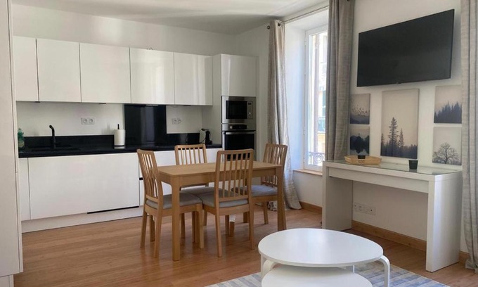 Vernier Apartment | PACA01