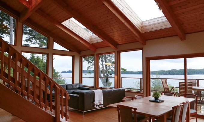 Tonquin Beach House | Pacific Retreat-Ocean Views, Tonquin, Hot Tub, BBQ